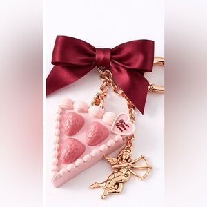 New Flower Knows Cosmetics Strawberry
Cupid Solid Perfume Lychee Bouquet